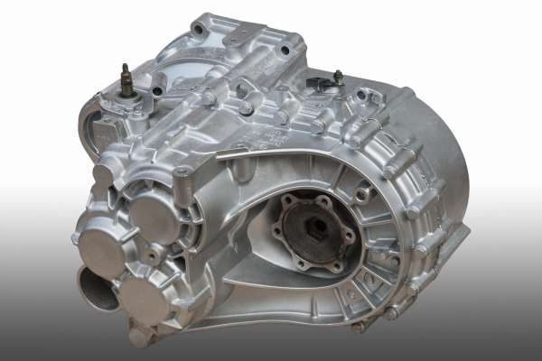 Audi Q3 2.0 TDI 6-v. manuaalivaihteisto NFX